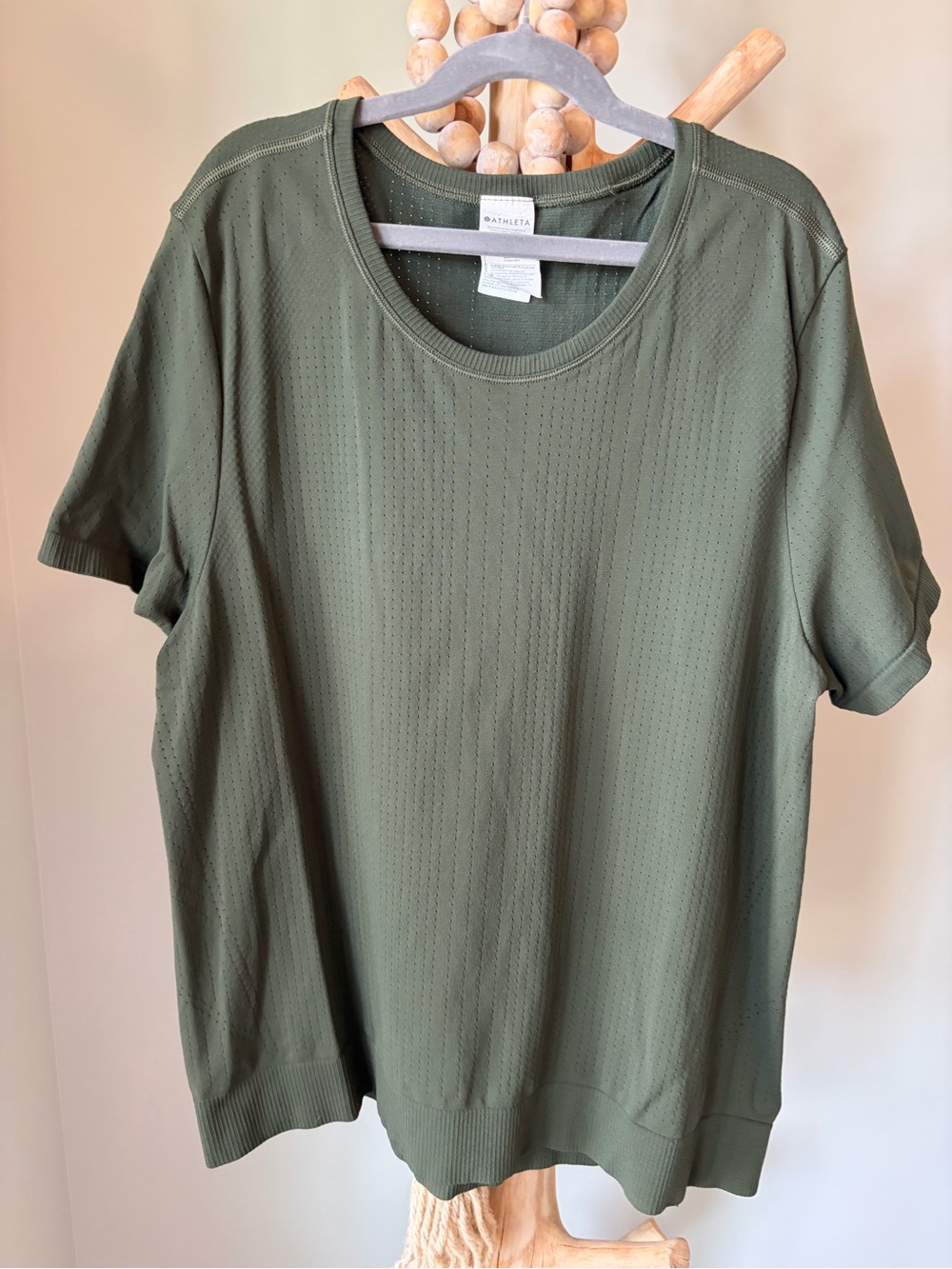 Athleta Olive Crewneck Short Sleeve Top